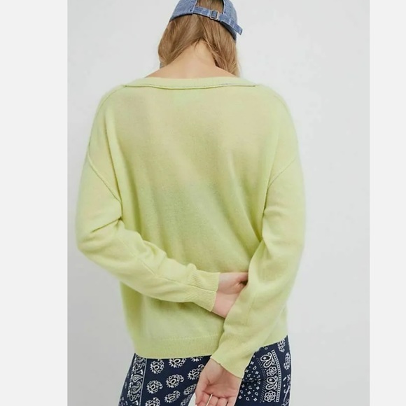 Pilcro Boat-Neck 100% Cashmere Oversized Emmeline Sweater in Citron Tea size S - Picture 5 of 13